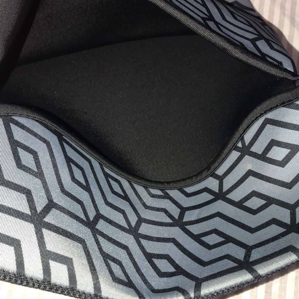 Laptop sleeve - Picture 3 of 6